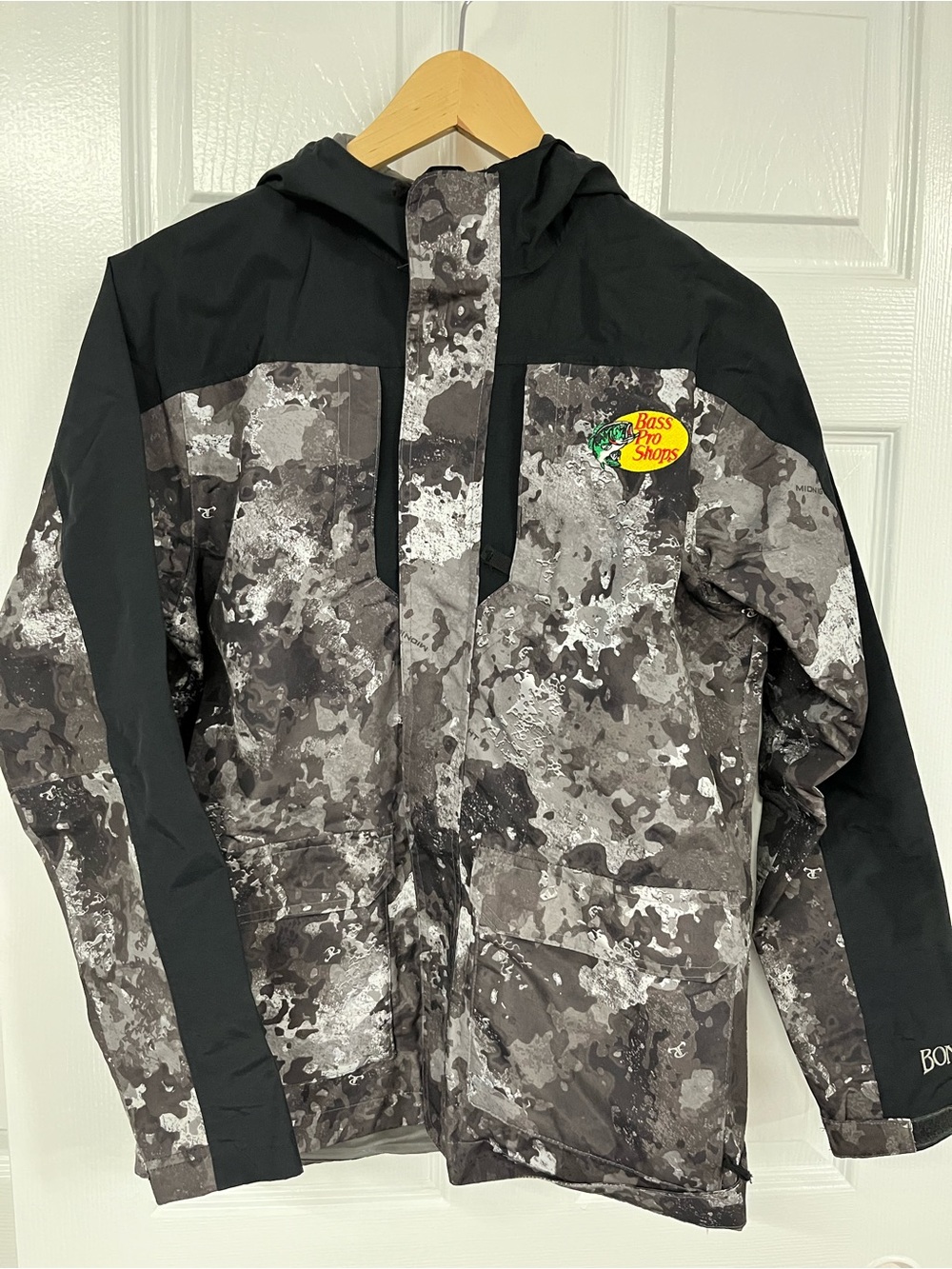 Bass Pro Shops Bone Dry Camo Rain Jacket Boys Large 10/12